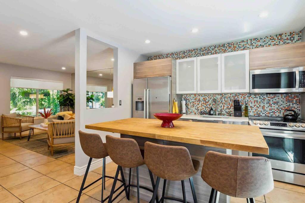 Private Oasis With Pool Near Beaches, Dining & Las Olas Fort Lauderdale Exterior photo