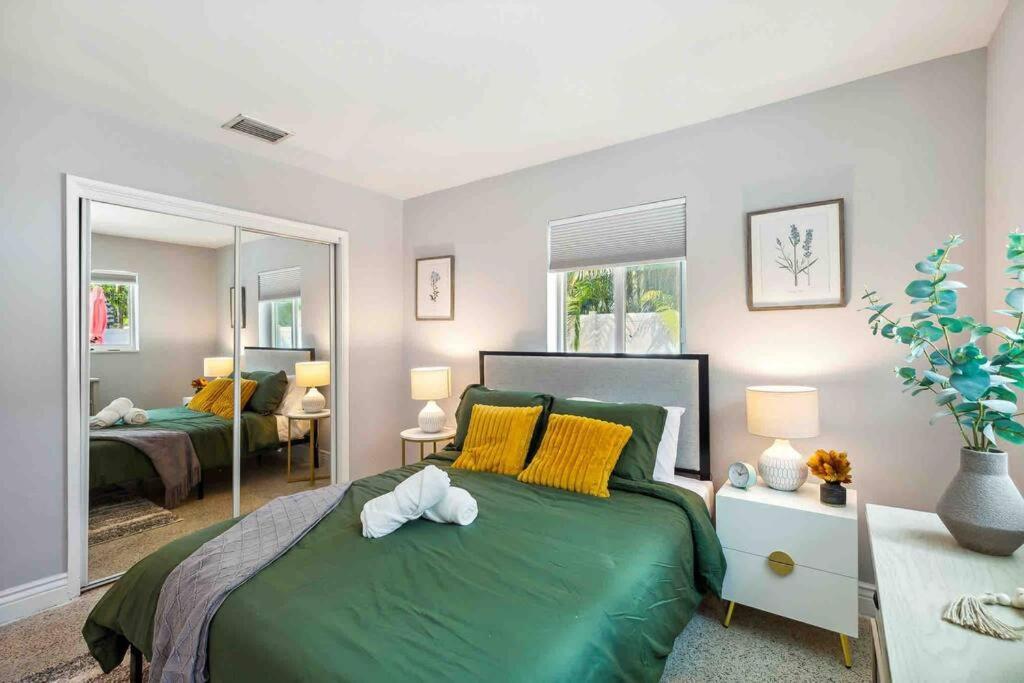 Private Oasis With Pool Near Beaches, Dining & Las Olas Fort Lauderdale Exterior photo
